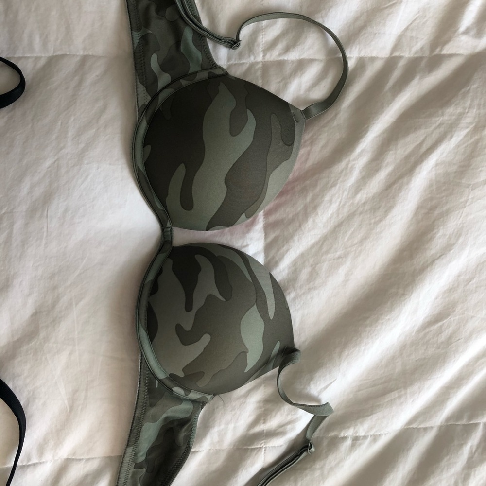 PINK WEAR EVERYWHERE SUPER PUSH UP BRA